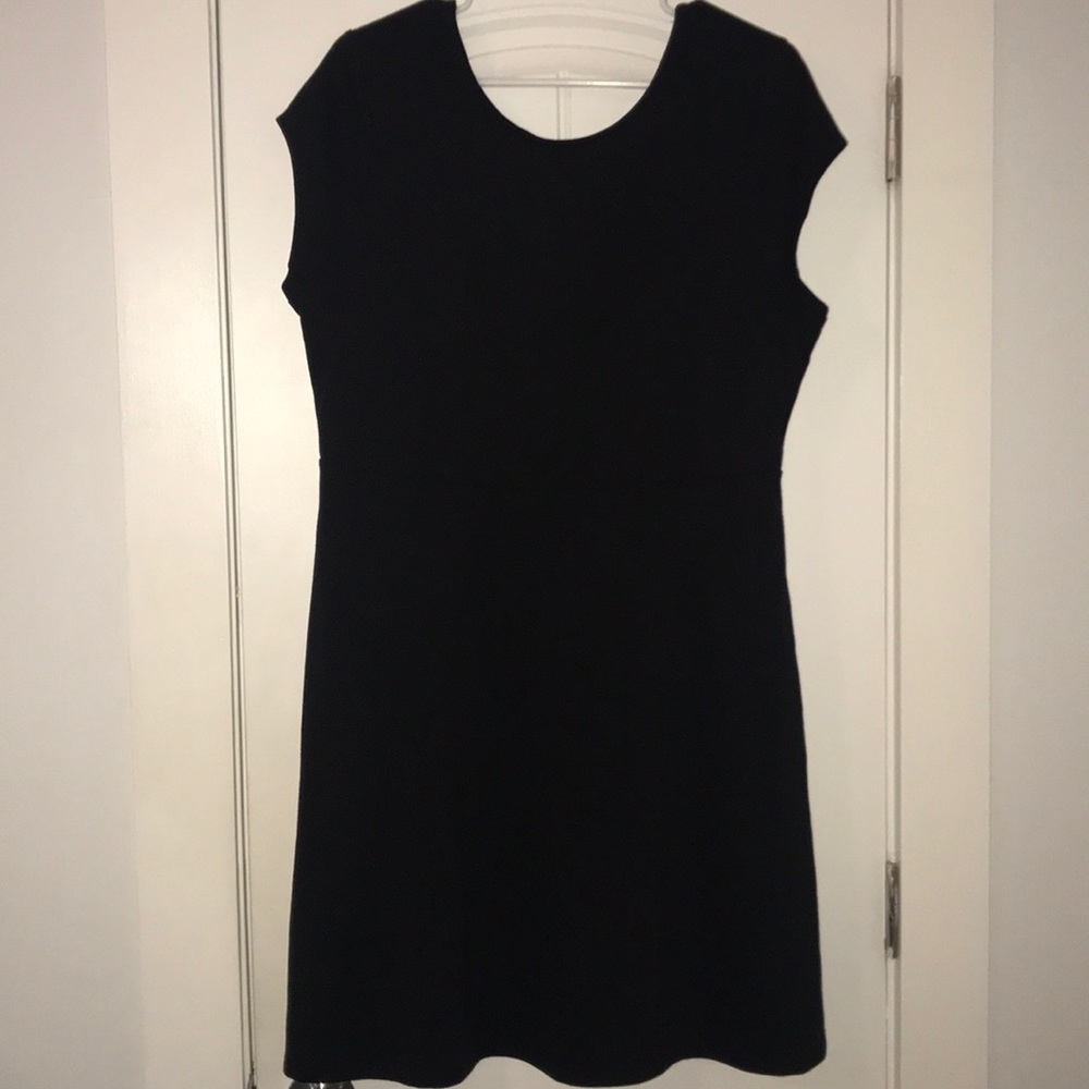 🌸3/$15🌸 Old Navy Black Dress